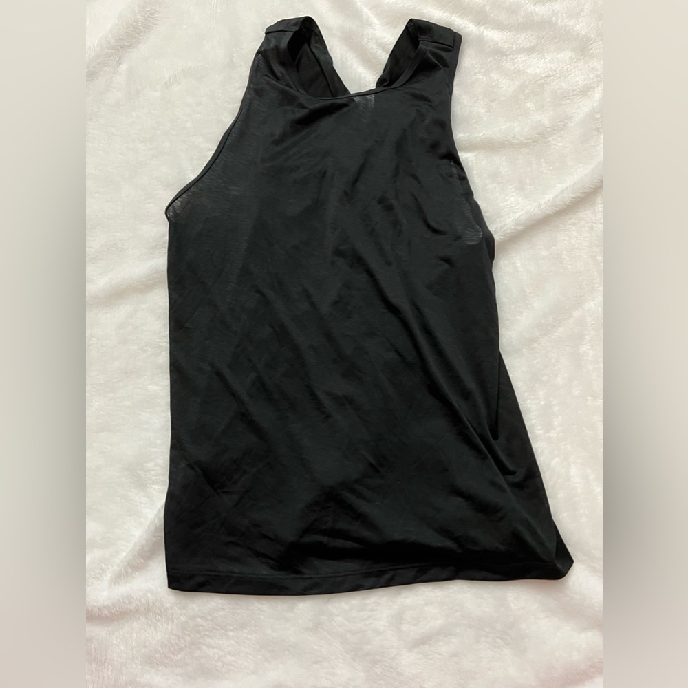 lululemon black tank top